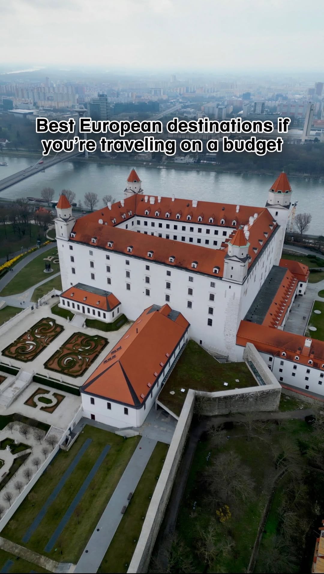 https://d2zmqyh8caa94h.cloudfront.net/creator_social_media_contents/instagram/reels/C-DzO2YobwE/C-DzO2YobwE.mp4
