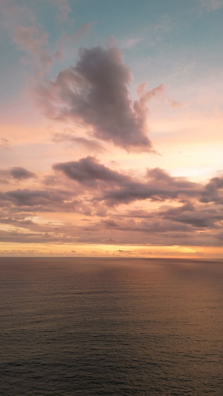 https://d2zmqyh8caa94h.cloudfront.net/creator_social_media_contents/instagram/reels/C-mTvXxvA1t/C-mTvXxvA1t.mp4