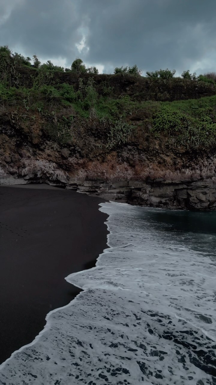 https://d2zmqyh8caa94h.cloudfront.net/creator_social_media_contents/instagram/reels/C5WBAU4vUrp/C5WBAU4vUrp.mp4