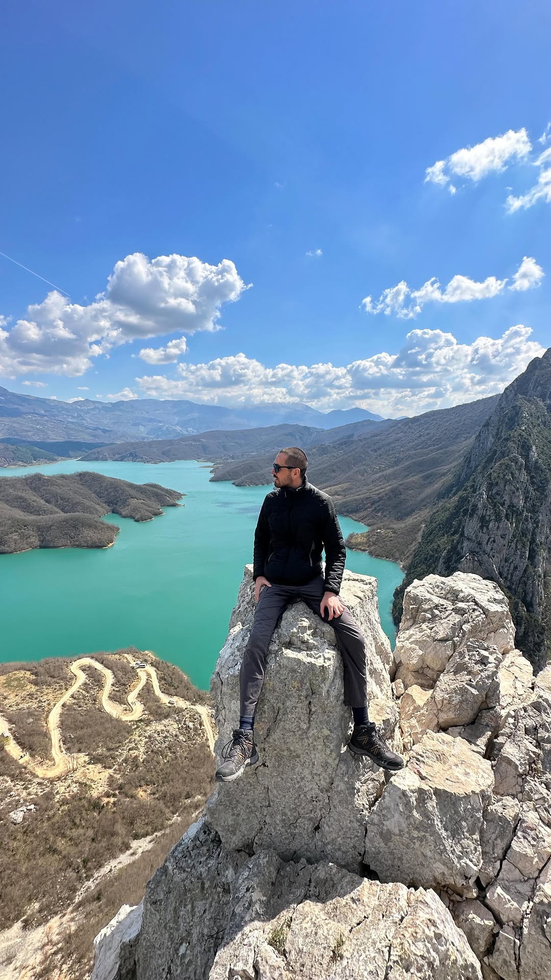 https://d2zmqyh8caa94h.cloudfront.net/creator_social_media_contents/instagram/reels/C61nZkWo6rt/C61nZkWo6rt.mp4