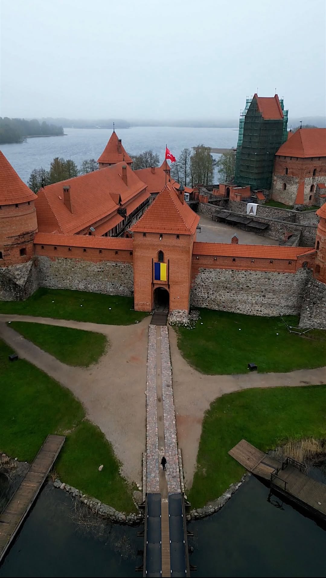https://d2zmqyh8caa94h.cloudfront.net/creator_social_media_contents/instagram/reels/C6KCu5Ko7rE/C6KCu5Ko7rE.mp4
