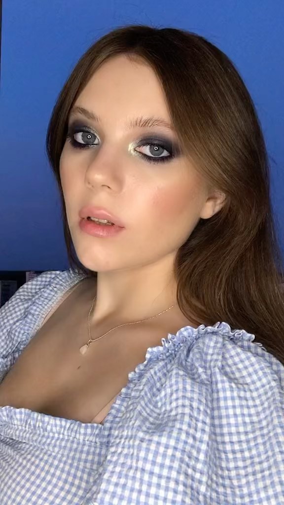 https://d2zmqyh8caa94h.cloudfront.net/creator_social_media_contents/instagram/reels/CV6stdfo3DB/CV6stdfo3DB.mp4