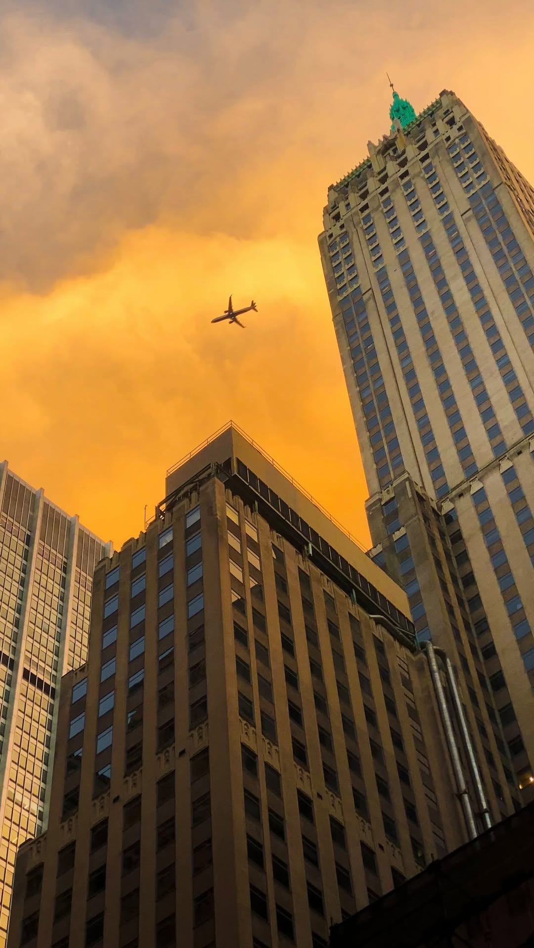 https://d2zmqyh8caa94h.cloudfront.net/creator_social_media_contents/instagram/reels/C_Lute5OUAv/C_Lute5OUAv.mp4