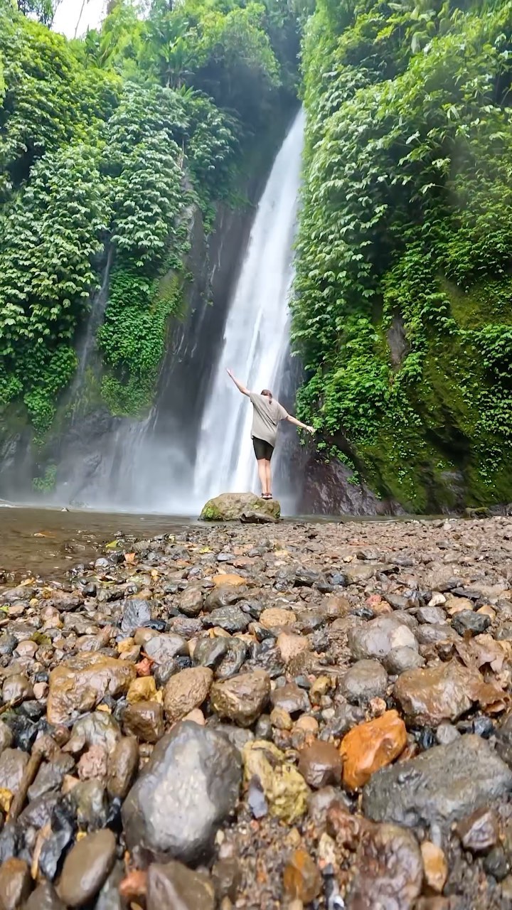 https://d2zmqyh8caa94h.cloudfront.net/creator_social_media_contents/instagram/reels/CgPWr4qJDOW/CgPWr4qJDOW.mp4