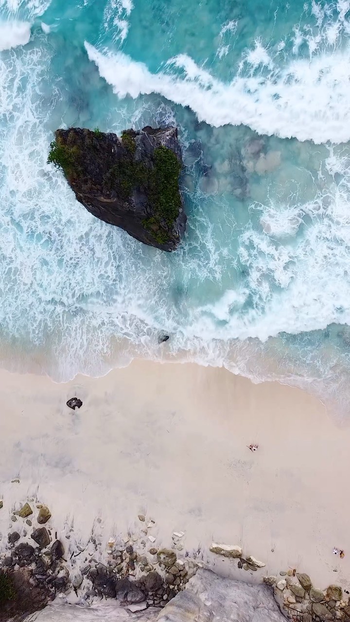 https://d2zmqyh8caa94h.cloudfront.net/creator_social_media_contents/instagram/reels/CjBRr_GtrGP/CjBRr_GtrGP.mp4