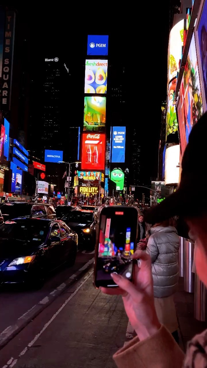 https://d2zmqyh8caa94h.cloudfront.net/creator_social_media_contents/instagram/reels/ClDKxa8gO6F/ClDKxa8gO6F.mp4