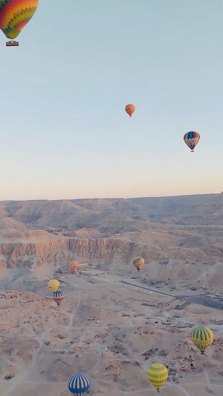 https://d2zmqyh8caa94h.cloudfront.net/creator_social_media_contents/instagram/reels/CogGgg5oKeM/CogGgg5oKeM.mp4