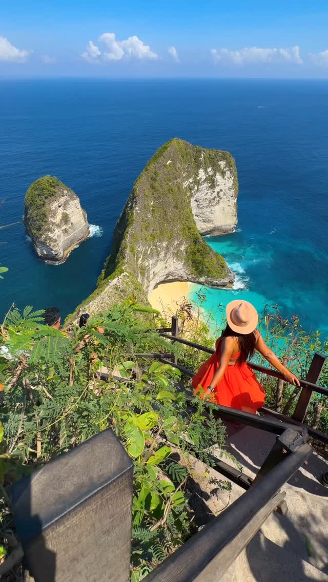 https://d2zmqyh8caa94h.cloudfront.net/creator_social_media_contents/instagram/reels/DDyczMnBRRe/DDyczMnBRRe.mp4