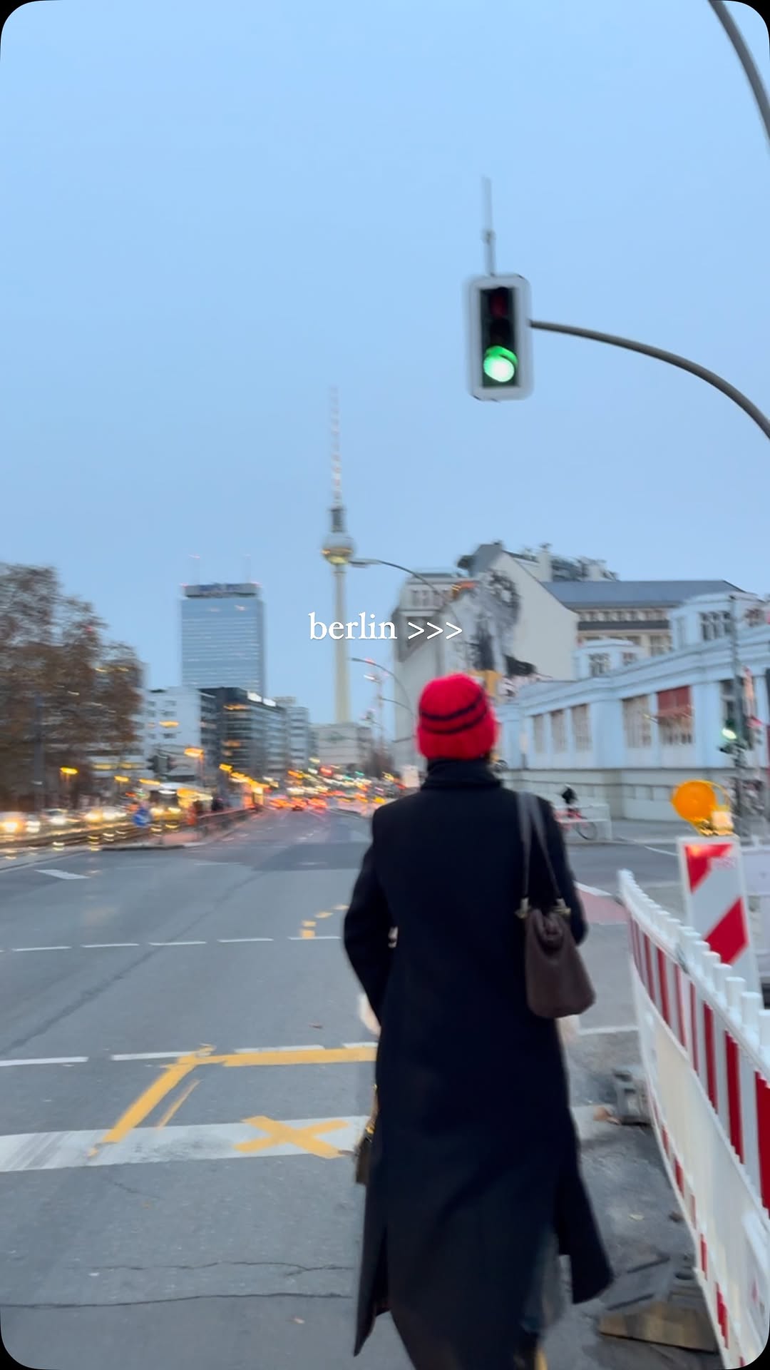 https://d2zmqyh8caa94h.cloudfront.net/creator_social_media_contents/instagram/reels/DE7xcjSNWgZ/DE7xcjSNWgZ.mp4