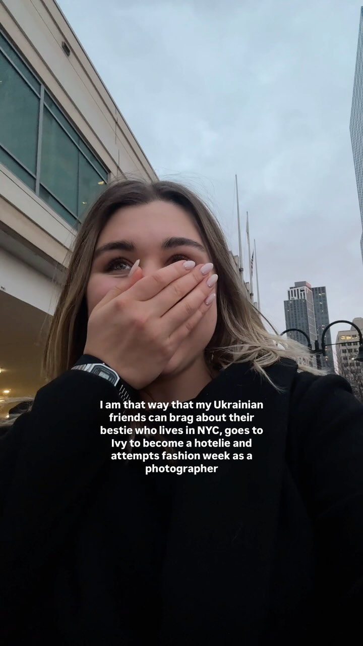 https://d2zmqyh8caa94h.cloudfront.net/creator_social_media_contents/instagram/reels/DETTZeZsx3y/DETTZeZsx3y.mp4