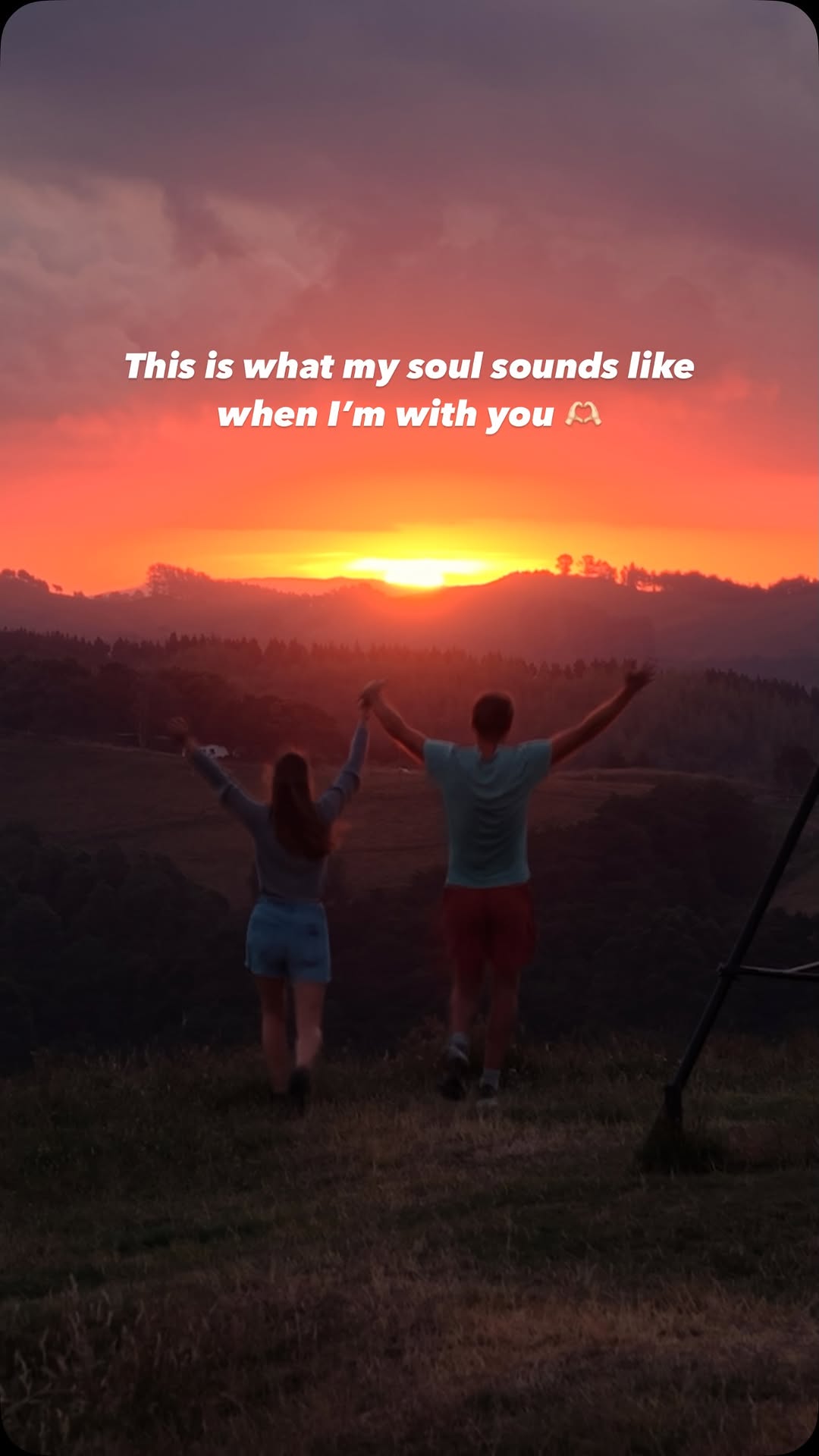 https://d2zmqyh8caa94h.cloudfront.net/creator_social_media_contents/instagram/reels/DFmUt4zSqNH/DFmUt4zSqNH.mp4