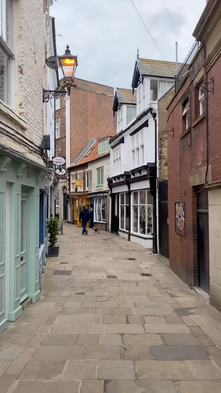 https://d2zmqyh8caa94h.cloudfront.net/creator_social_media_contents/instagram/reels/DFso2N9OTZ3/DFso2N9OTZ3.mp4