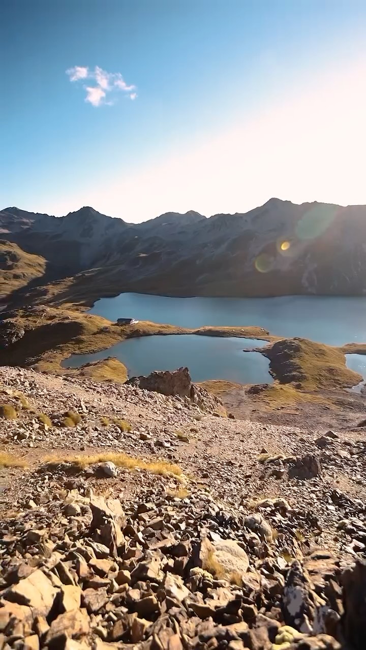 https://d2zmqyh8caa94h.cloudfront.net/creator_social_media_contents/instagram/reels/DG5HX7eSQHL/DG5HX7eSQHL.mp4