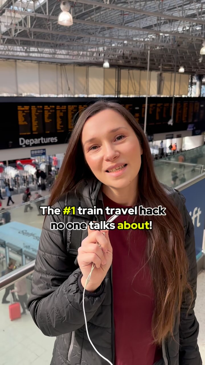 https://d2zmqyh8caa94h.cloudfront.net/creator_social_media_contents/instagram/reels/DHMal0moBFl/DHMal0moBFl.mp4