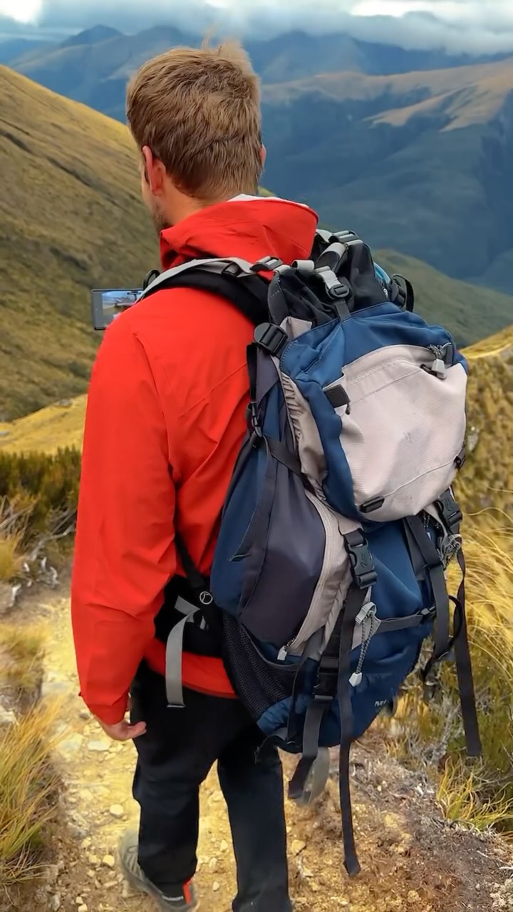 https://d2zmqyh8caa94h.cloudfront.net/creator_social_media_contents/instagram/reels/DHX3epIRqZw/DHX3epIRqZw.mp4
