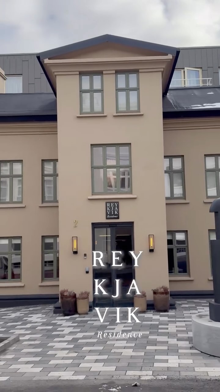 https://d2zmqyh8caa94h.cloudfront.net/creator_social_media_contents/instagram/reels/DHoFN2XTWab/DHoFN2XTWab.mp4