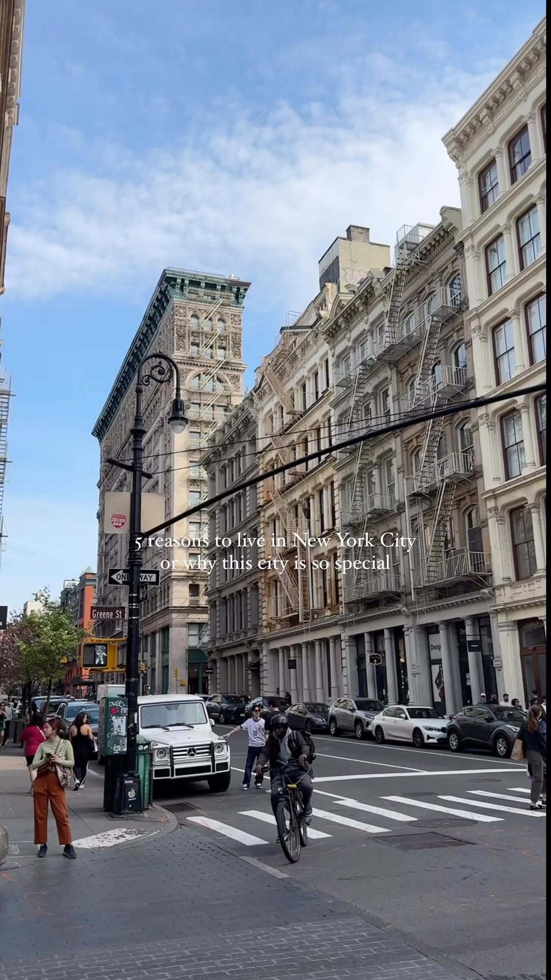 https://d2zmqyh8caa94h.cloudfront.net/creator_social_media_contents/instagram/reels/DI-GwlzoePB/DI-GwlzoePB.mp4