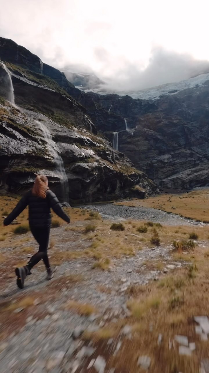 https://d2zmqyh8caa94h.cloudfront.net/creator_social_media_contents/instagram/reels/DI-tpxdy7KK/DI-tpxdy7KK.mp4