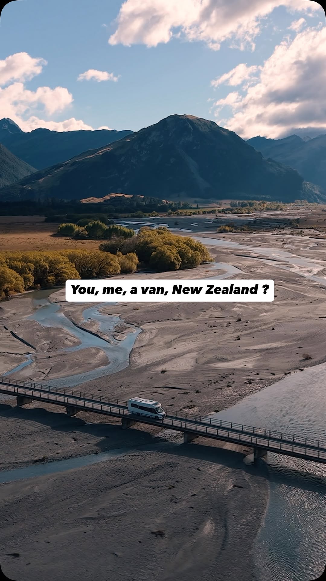 https://d2zmqyh8caa94h.cloudfront.net/creator_social_media_contents/instagram/reels/DIJAQ6sSyNO/DIJAQ6sSyNO.mp4