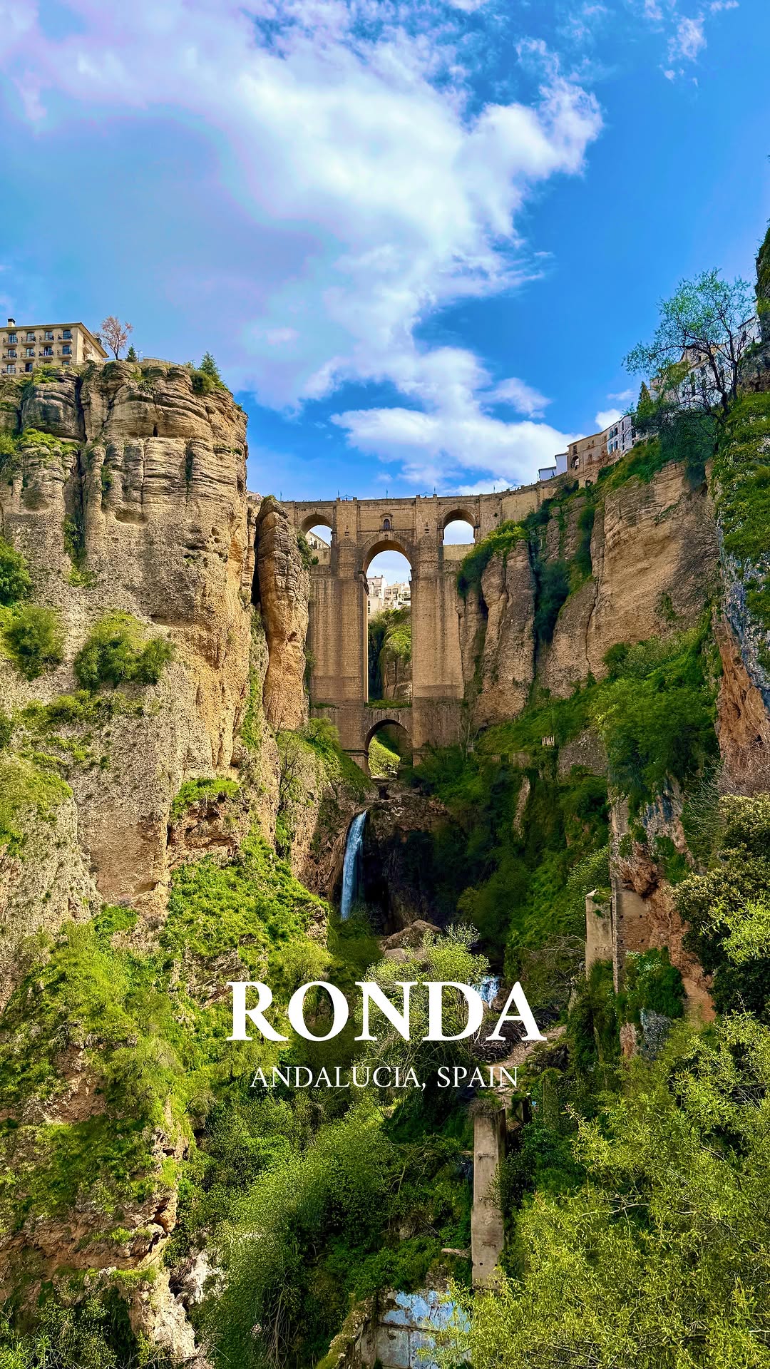 https://d2zmqyh8caa94h.cloudfront.net/creator_social_media_contents/instagram/reels/DIqnlABo1Qy/DIqnlABo1Qy.mp4