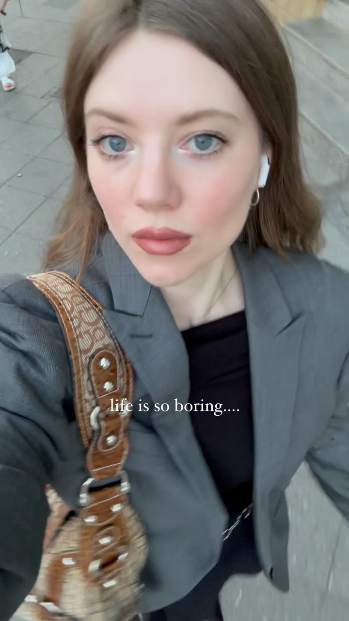 https://d2zmqyh8caa94h.cloudfront.net/creator_social_media_contents/instagram/reels/DJSSqK9Nodj/DJSSqK9Nodj.mp4