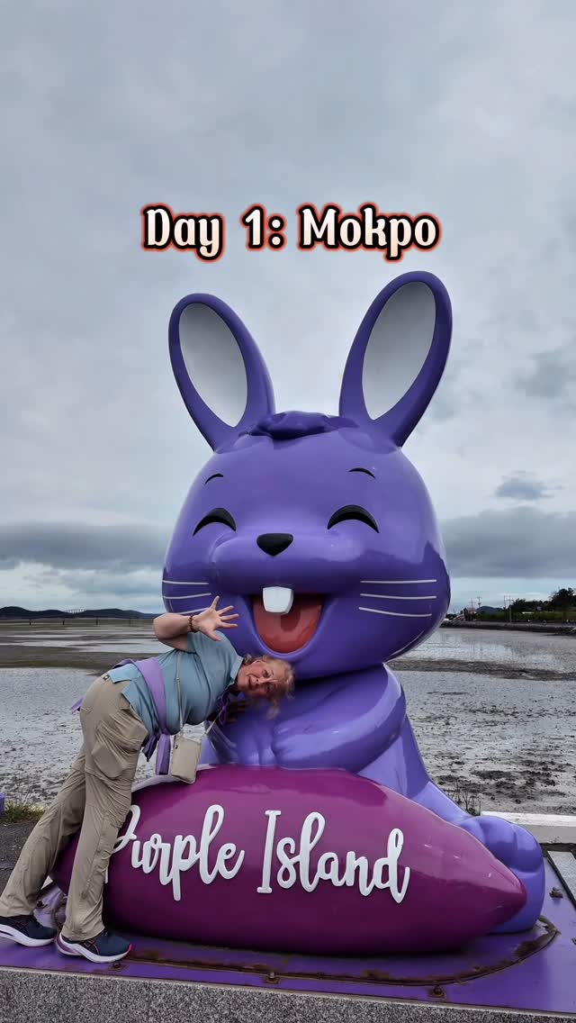 https://d2zmqyh8caa94h.cloudfront.net/creator_social_media_contents/instagram/reels/DKCsru8zQny/DKCsru8zQny.mp4