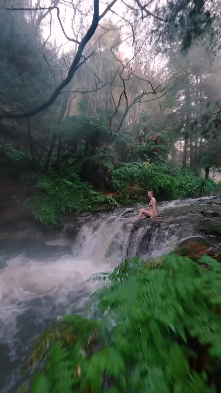 https://d2zmqyh8caa94h.cloudfront.net/creator_social_media_contents/instagram/reels/DKMSUnzx2nz/DKMSUnzx2nz.mp4