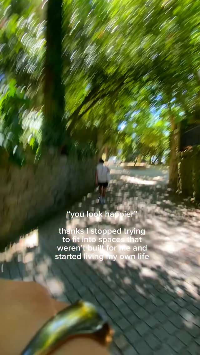 https://d2zmqyh8caa94h.cloudfront.net/creator_social_media_contents/instagram/reels/DL27iw6MZOG/DL27iw6MZOG.mp4
