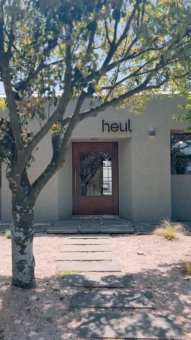 https://d2zmqyh8caa94h.cloudfront.net/creator_social_media_contents/instagram/reels/DL8nIptysA4/DL8nIptysA4.mp4