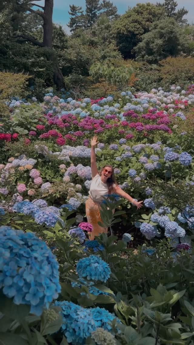 https://d2zmqyh8caa94h.cloudfront.net/creator_social_media_contents/instagram/reels/DLQzXEhymin/DLQzXEhymin.mp4