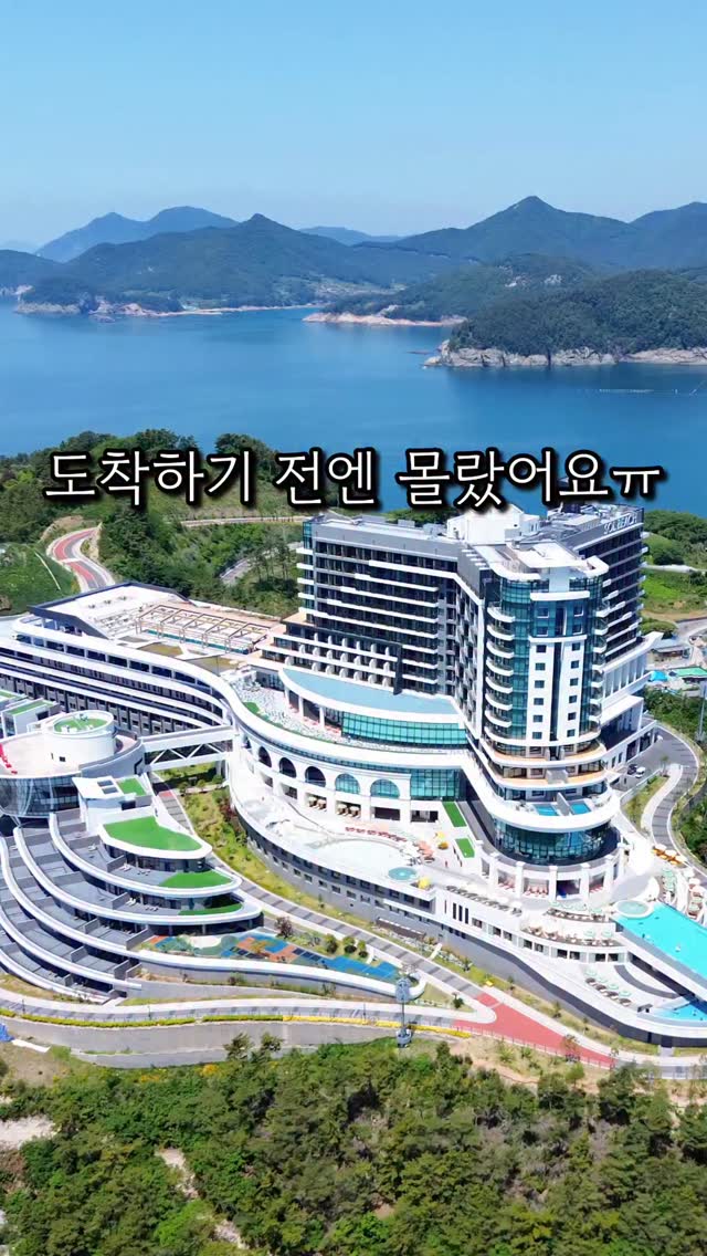 https://d2zmqyh8caa94h.cloudfront.net/creator_social_media_contents/instagram/reels/DYmY9blphLI/DYmY9blphLI.mp4