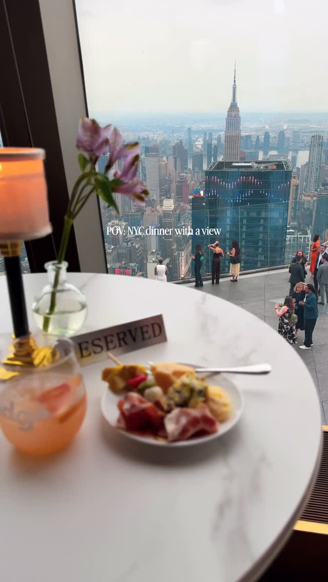 https://d2zmqyh8caa94h.cloudfront.net/creator_social_media_contents/instagram/reels/DbBABtiRdNY/DbBABtiRdNY.mp4