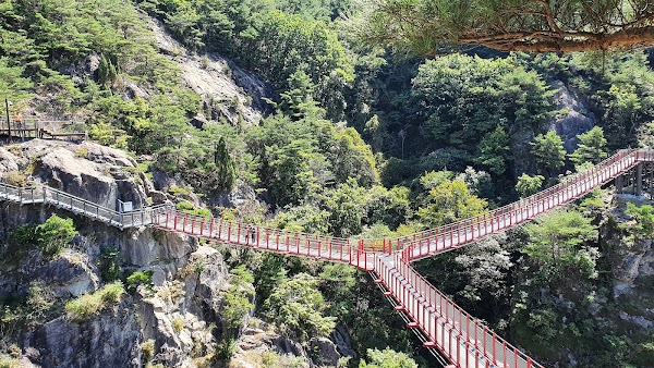 Geochang Udusan Y-Shaped Suspension Bridge