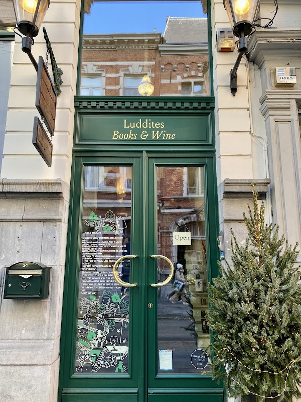 Luddites Books & Wine
