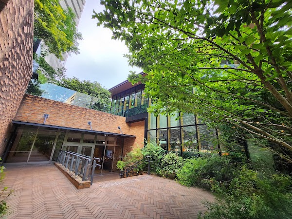 TWELVE GARDENS BAR & GRILL 3