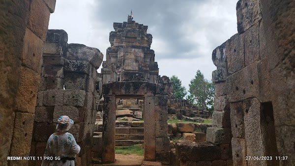 Ek Phnom Pagoda 4