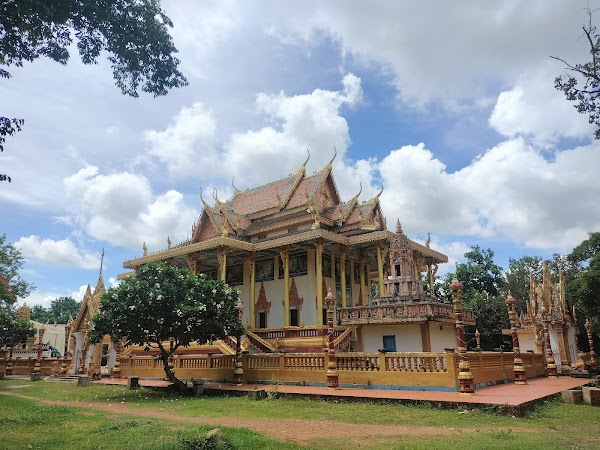 Ek Phnom Pagoda 3