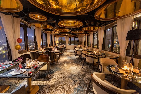 Viet Kitchen Restaurant & Rooftop Bar 4