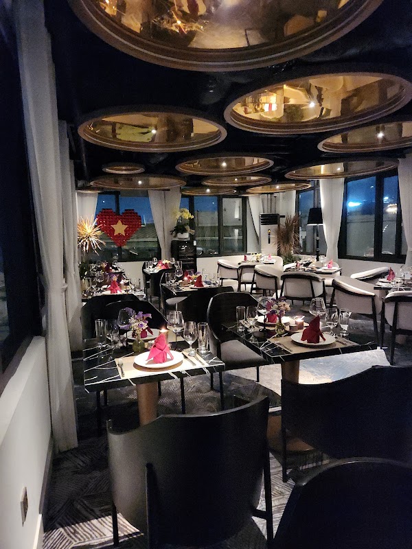 Viet Kitchen Restaurant & Rooftop Bar 2