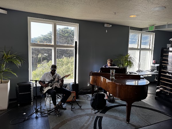 Beach Chalet Brewery and Restaurant 6