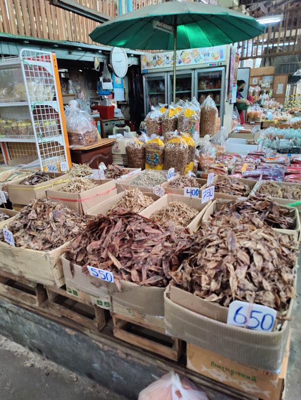 Tha Tian Market 3