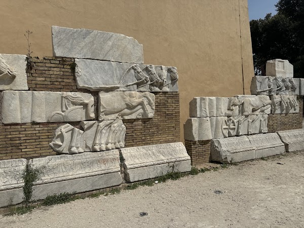 Colossal Statue of Constantine I 5