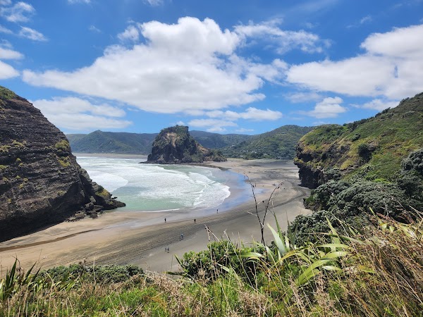 Piha Beach
