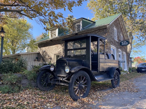 Lake on the Mountain Provincial Park 3