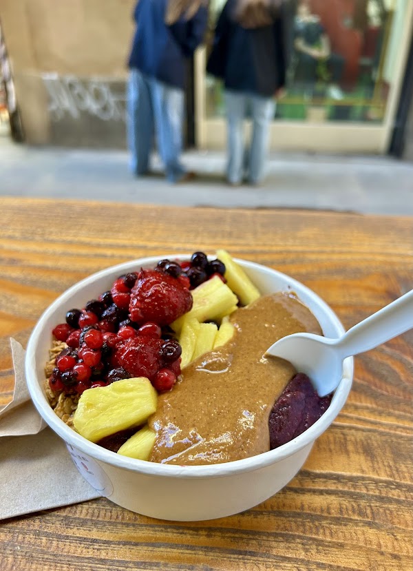 FitBar Gòtic - Açai Bowls & Healthy Food 3