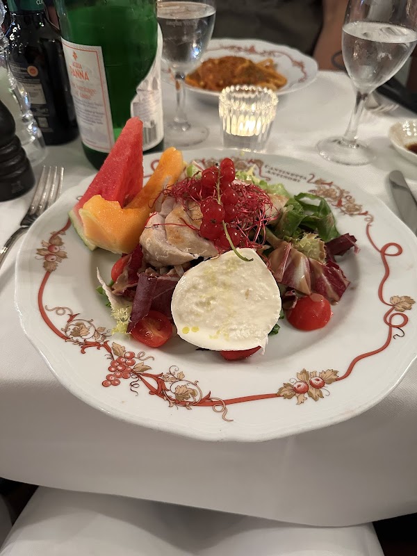 Cantinetta Antinori 2