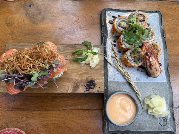 The Sayan House Restaurant 3