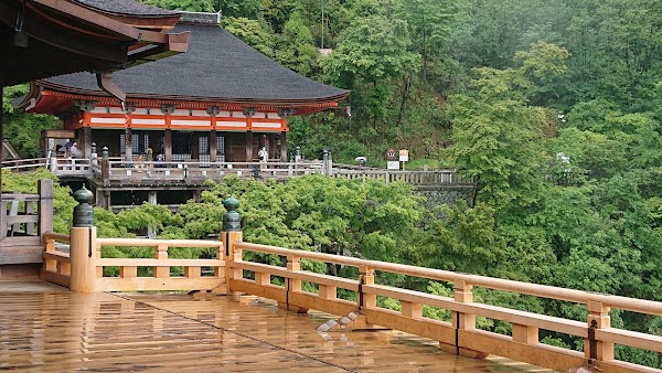 Kiyomizu-dera: A Journey Through History and Scenic Beauty 3