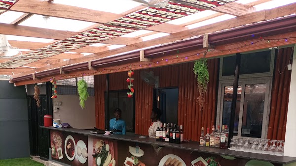 Mayford Locals & Cocktail