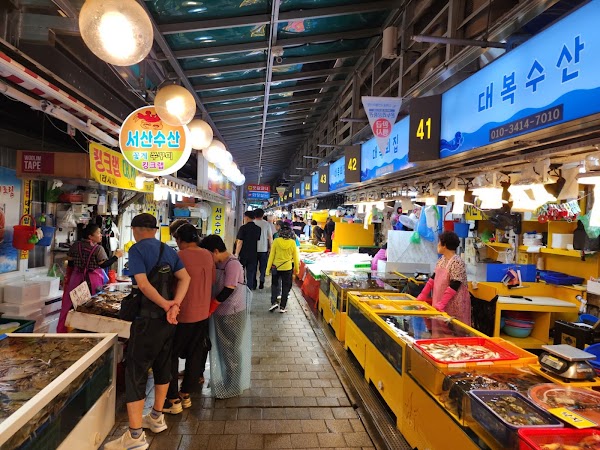 Sorea-Pogu Traditional Market 6